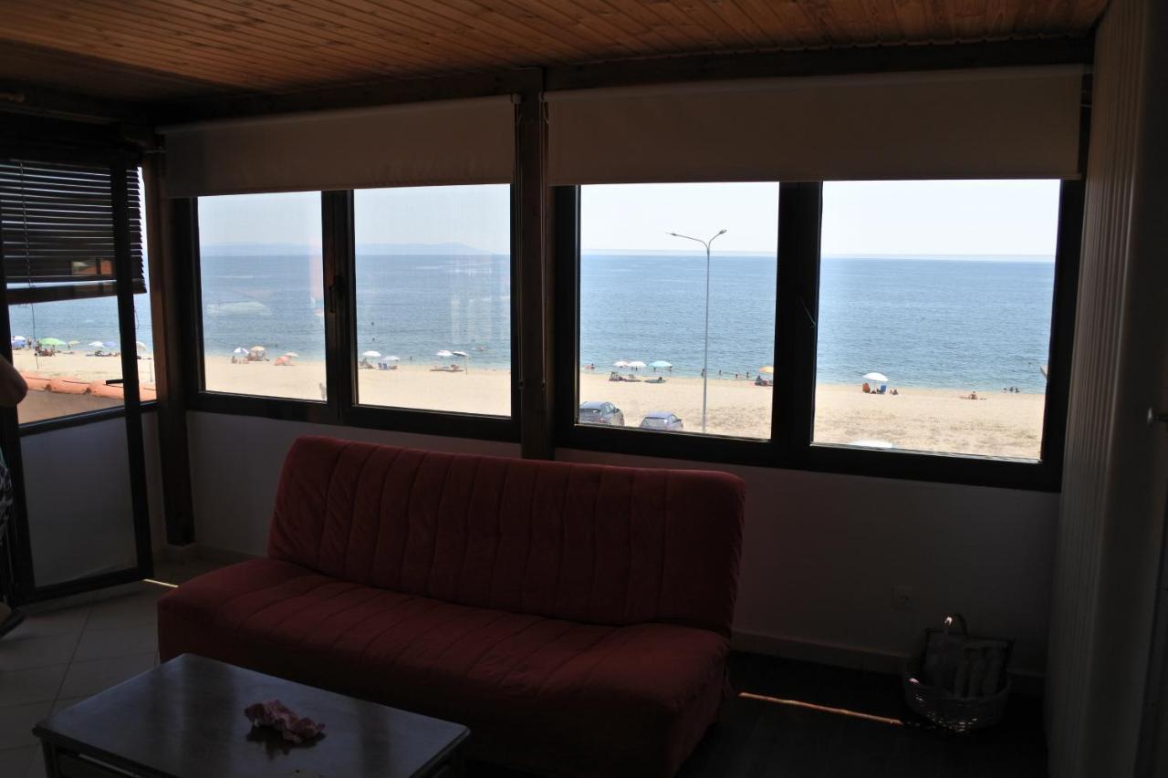 Big Dino'S Galini Apartment Аспровалта Екстериор снимка